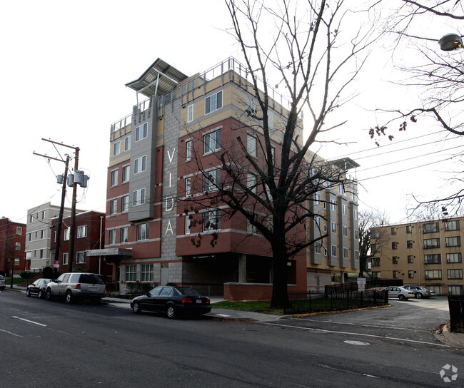 Building Photo - Vida Senior Residences at Brightwood
