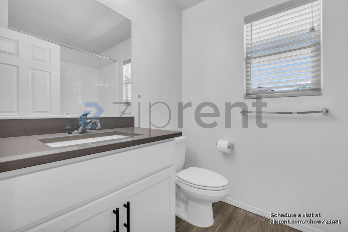 Building Photo - 1704 Tenen Pass Dr
