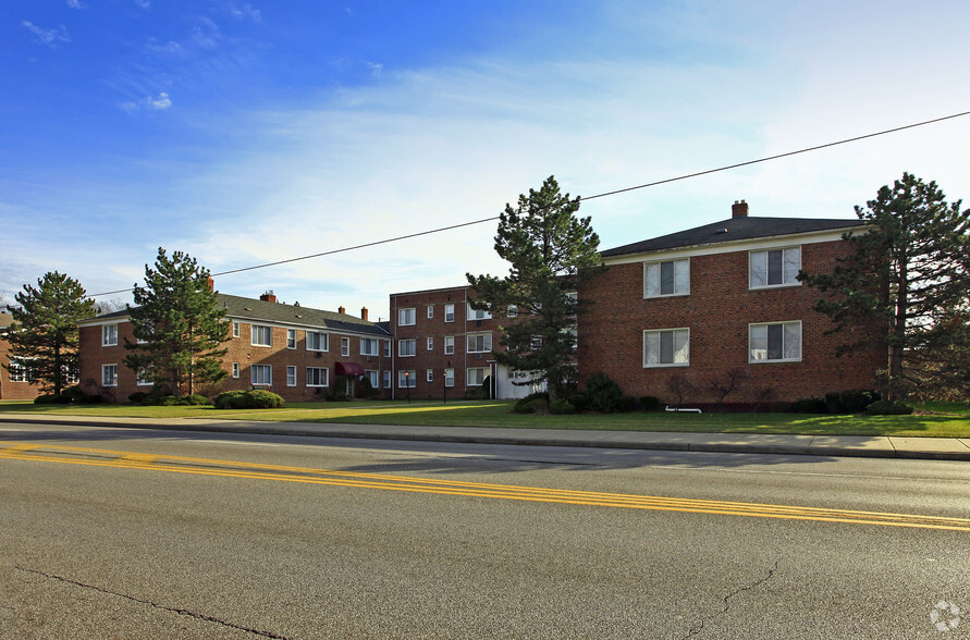 Primary Photo - WJM Cedar Apartments