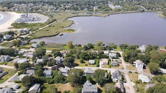 Building Photo - 46 Bayberry Rd