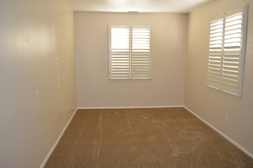 Building Photo - 948 Villa Montes Cir