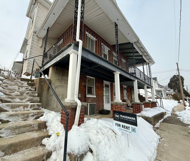 Building Photo - 528 Market St