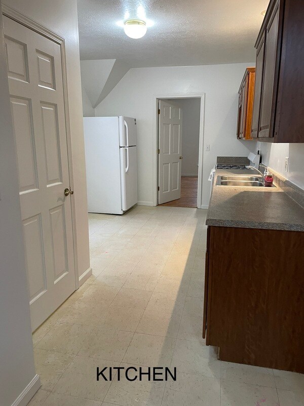 Building Photo - 505 1/2 Central Ave