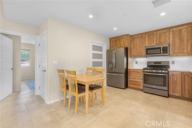 Building Photo - 44640 La Cuesta Rd