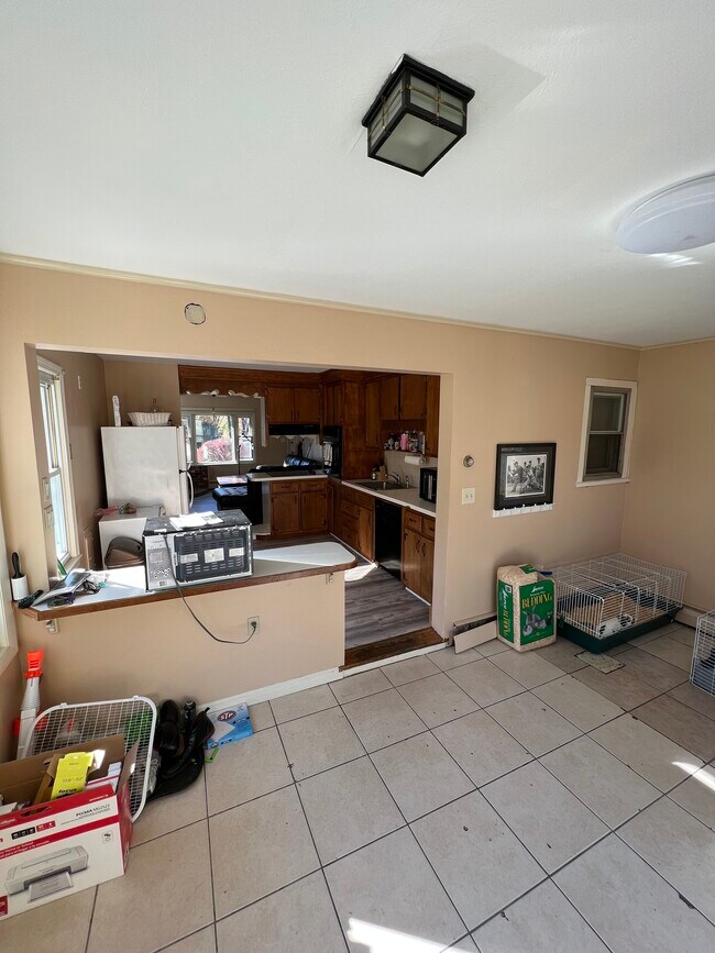 Building Photo - 35 Lynwood Dr