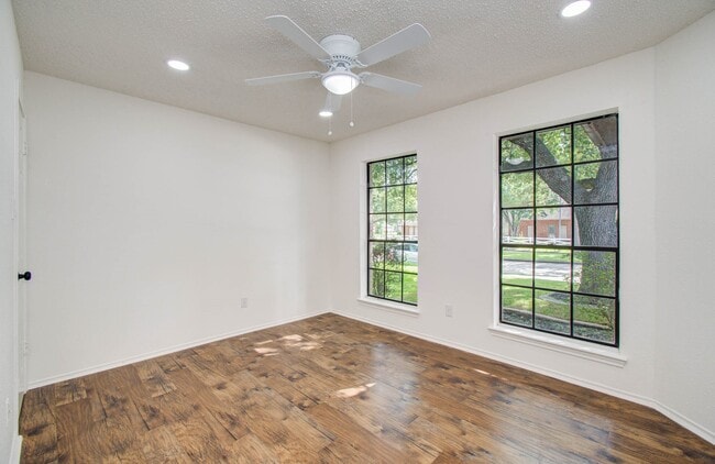 Building Photo - 806 Country Pl Blvd