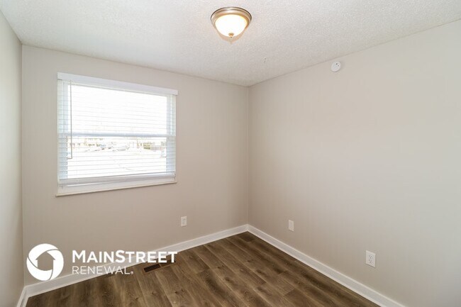 Building Photo - 7083 Centralia Rd