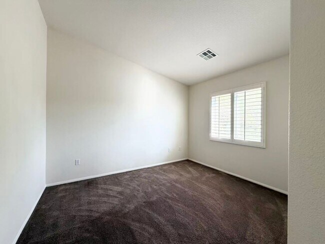 Building Photo - 11257 Playa Caribe Ave