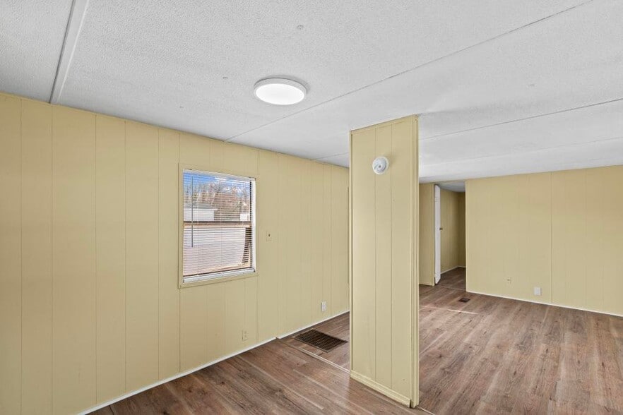 Building Photo - 3765 Burgaw Hwy