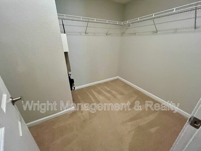 Building Photo - 8202 Downpatrick Ct