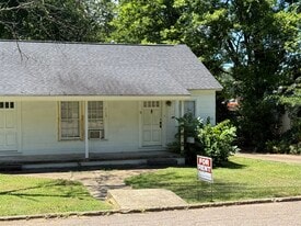 Building Photo - 113 Caldwell St