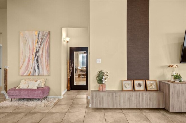 Building Photo - 2820 Garnet Ridge Dr