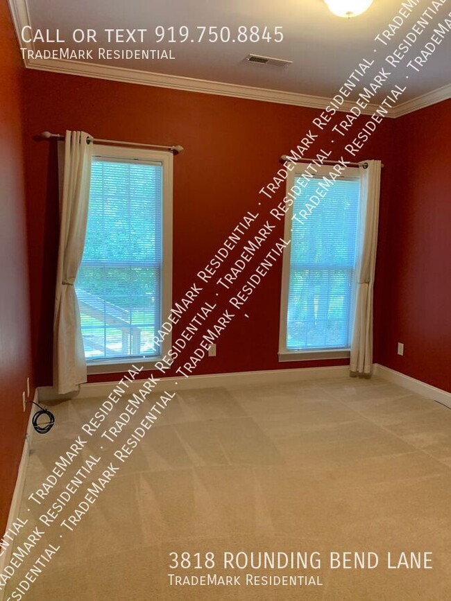 Building Photo - 3818 Rounding Bend Ln