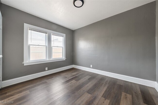 Building Photo - 3904 Ardmore Ave