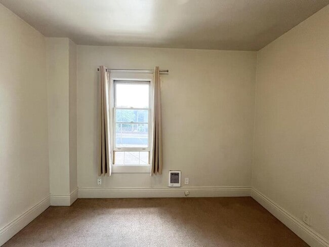 Building Photo - 512-514-514 E 500 S