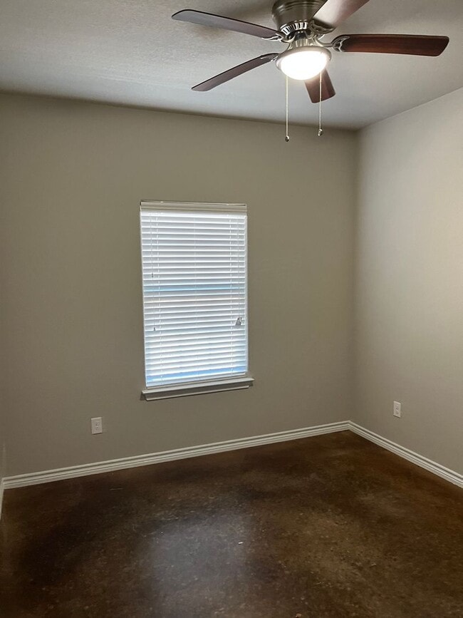 Building Photo - 2332 CR 314