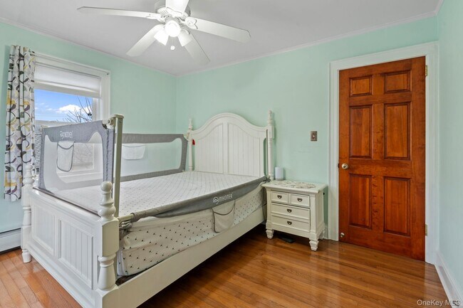 Building Photo - 14-28-28 156th St