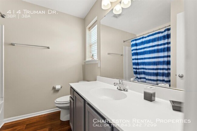 Building Photo - 414 Truman Dr