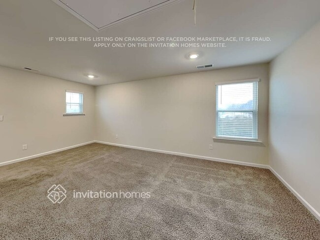 Building Photo - 4014 Weddington Pointe Dr