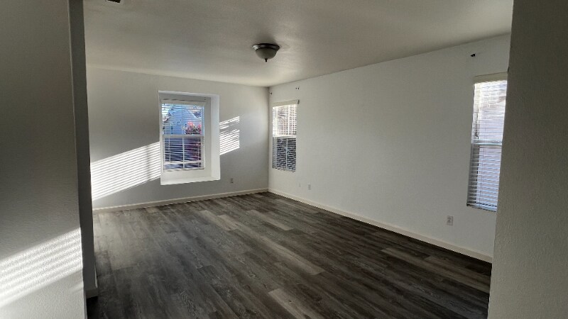 Building Photo - 3112 Puffin Cir