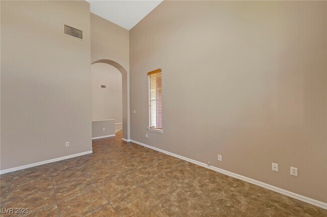 Building Photo - 2385 Stansbury Ct