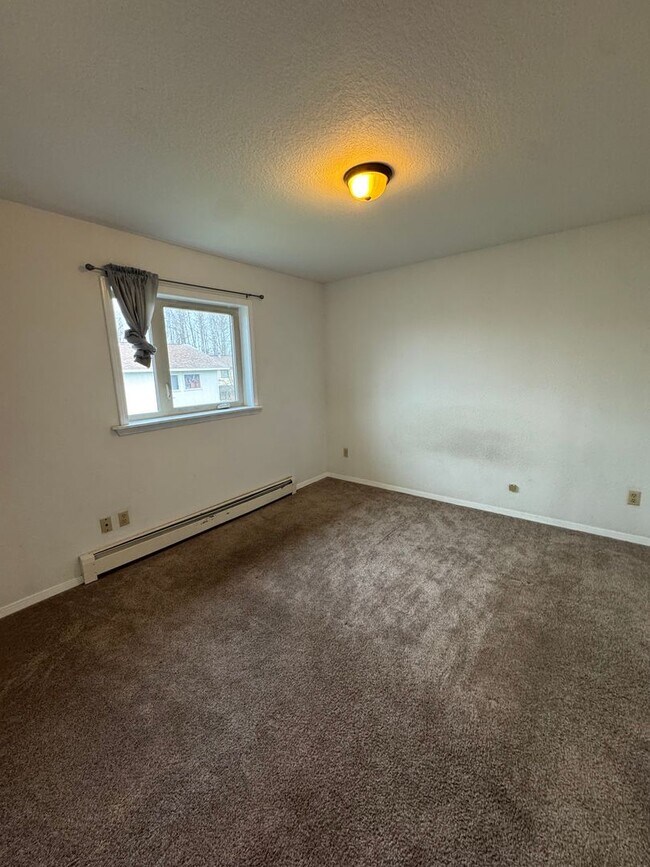 Building Photo - 8101 E 16th Ave