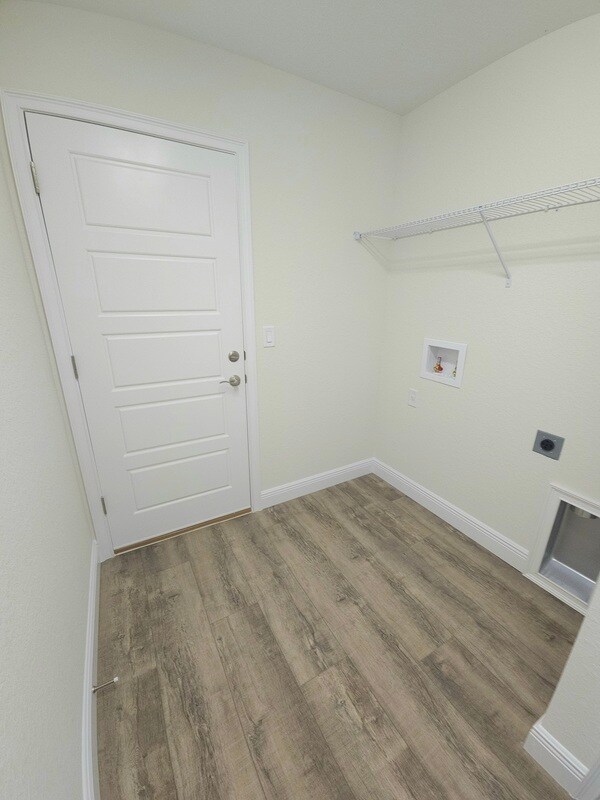 Building Photo - 387 E Caldwell Dr