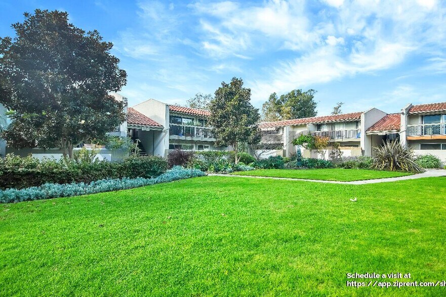 Building Photo - 47 Dearborn Pl