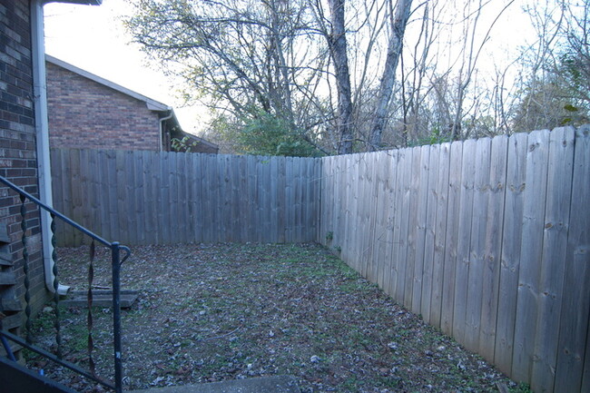 Building Photo - Renovated East Nashville Duplex!