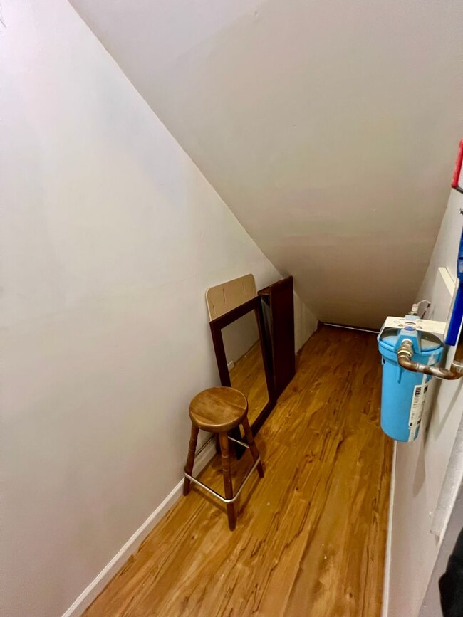 Building Photo - Charming 3-Bedroom Home in Fairbanks / Pet...