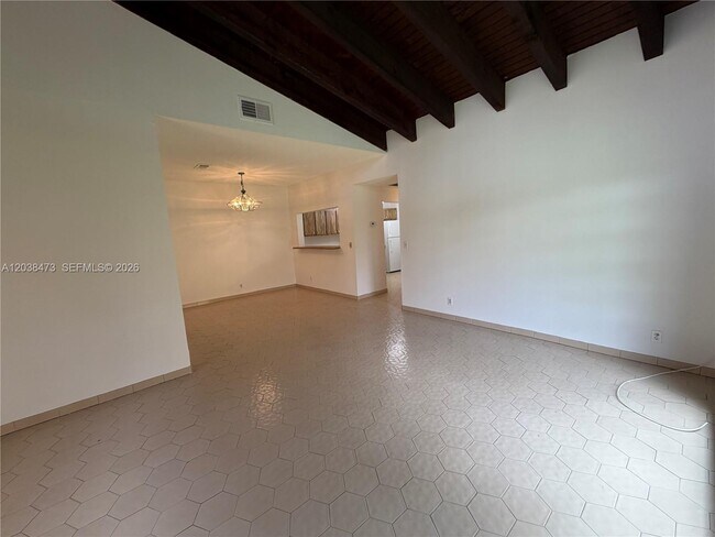 Building Photo - 1540 NW 93rd Ave