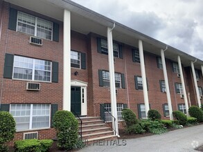Building Photo - 5 Viking Ct
