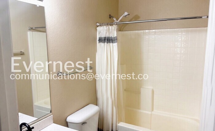 Building Photo - 17009 W Marconi Ave