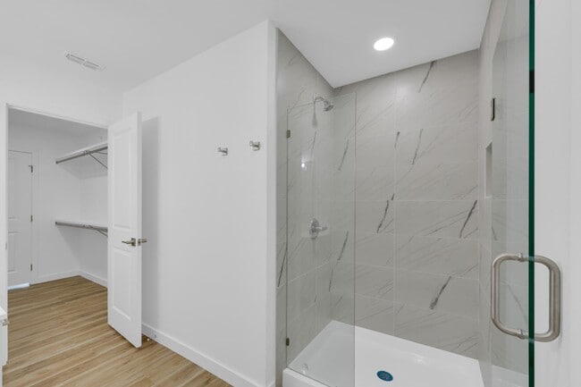 Building Photo - 2515 Gamez Dr