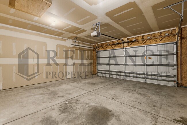 Building Photo - 13601 Hunters View St