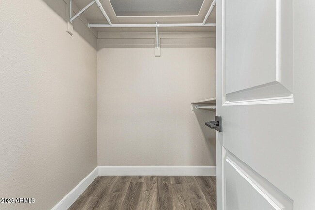 Building Photo - 9938 Willowcreek Cir