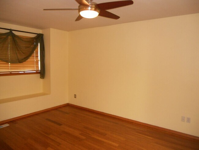 Building Photo - 20514 66th Dr NE