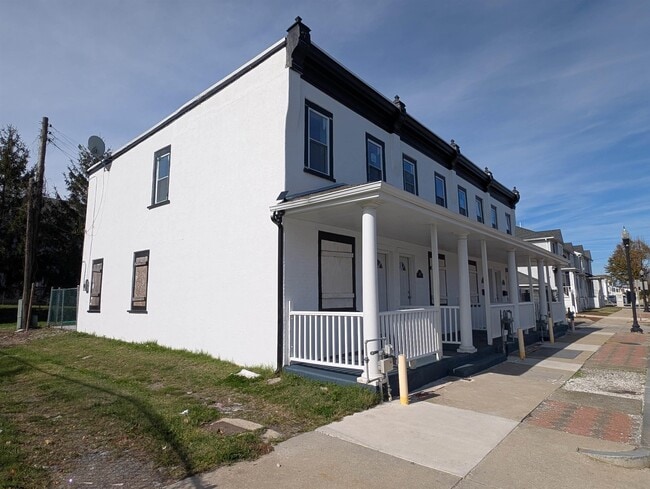 Building Photo - 124 N Delaware Ave