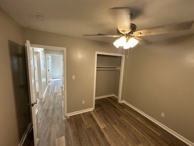 Building Photo - 6307 Jack St