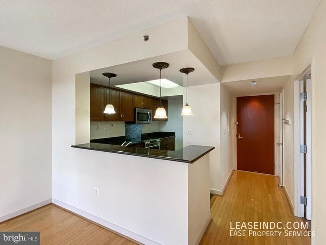Building Photo - 1275 25th St NW