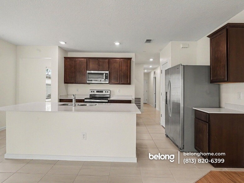 Building Photo - 11752 Moonsail Dr
