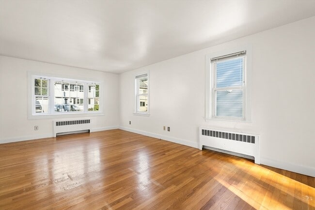 Building Photo - 34 Nilsen Ave