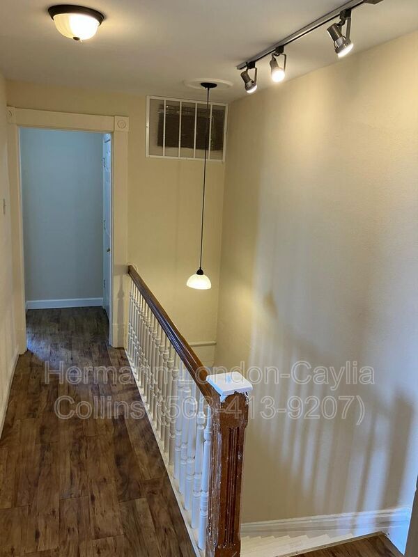Building Photo - 4506 S Grand Blvd