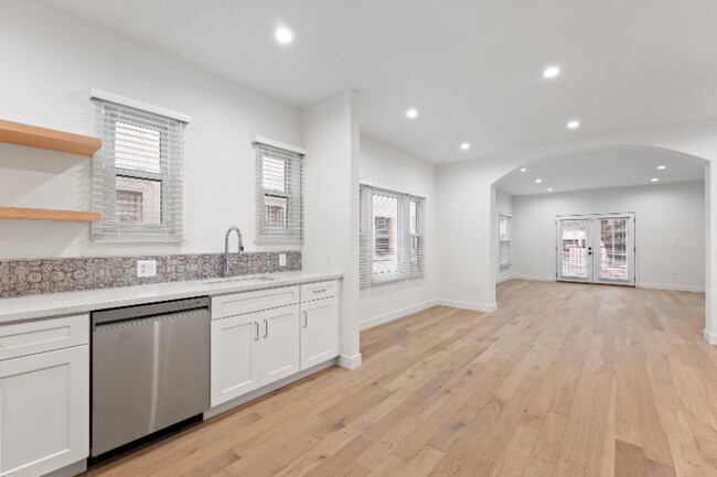 Building Photo - 6511 Orange St