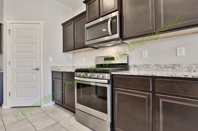 Building Photo - Beautiful 3-Bed/2-Bath Home in San Tan Valley’s The Parks Community.