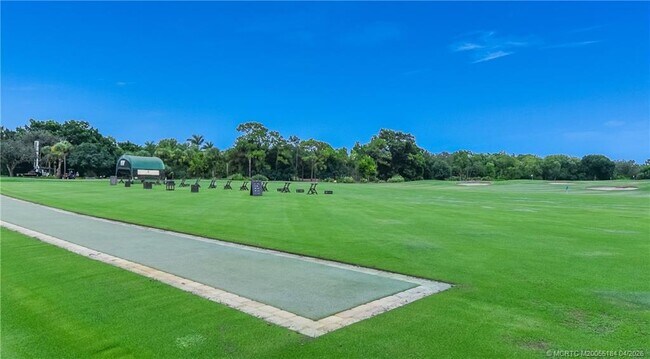 Building Photo - 4194 SW Gleneagle Cir