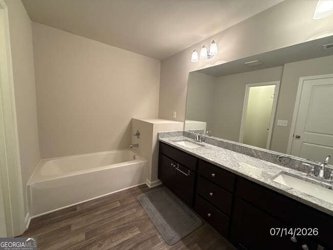 Building Photo - 428 Mulberry Row