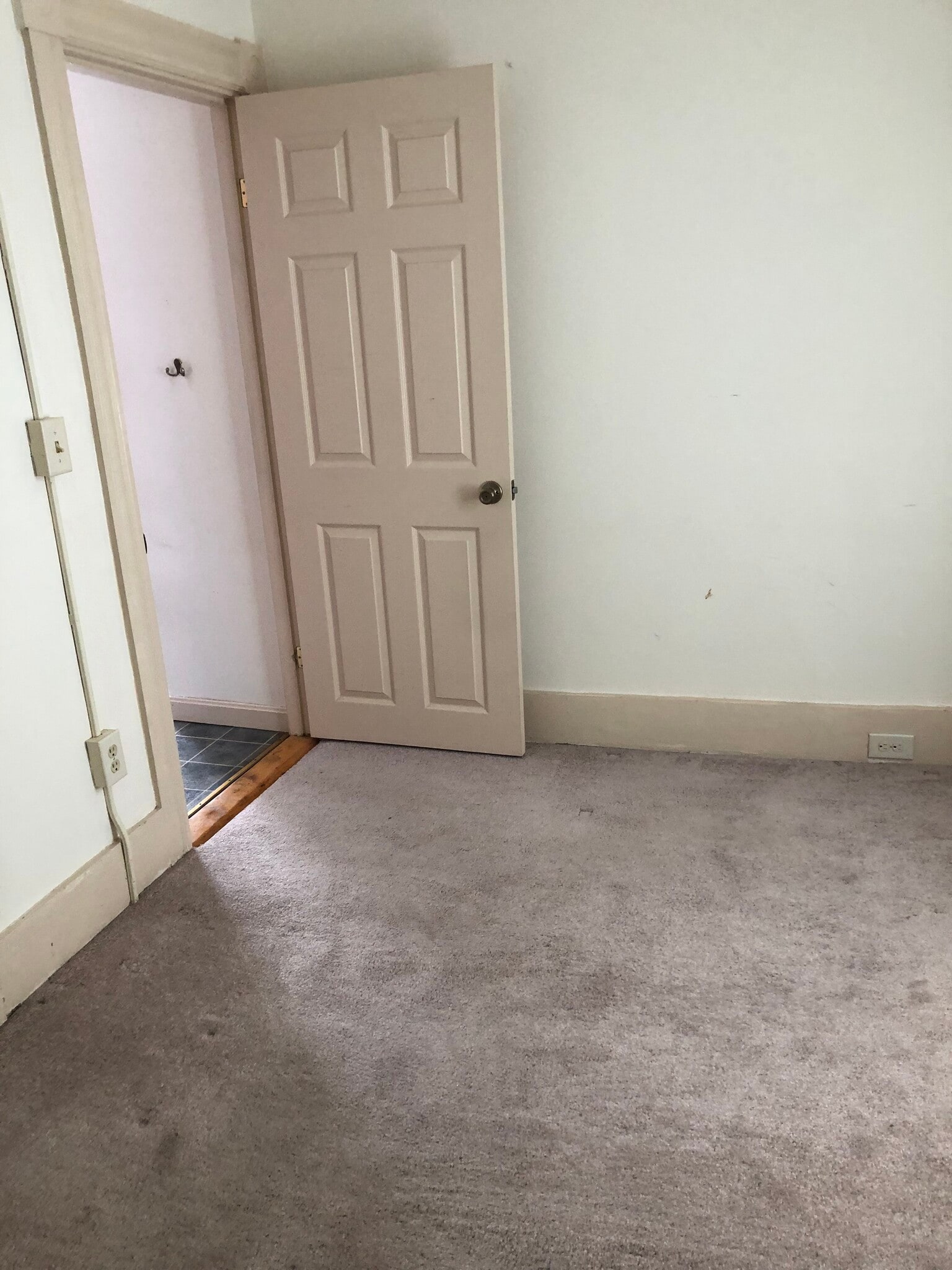 Building Photo - 250 Bartlett St