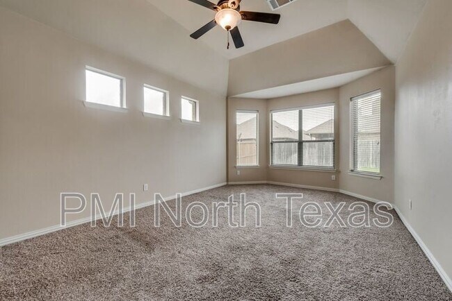 Building Photo - 11213 Amistad Dr