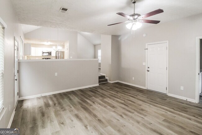 Building Photo - 1455 Pebble Ridge Ln